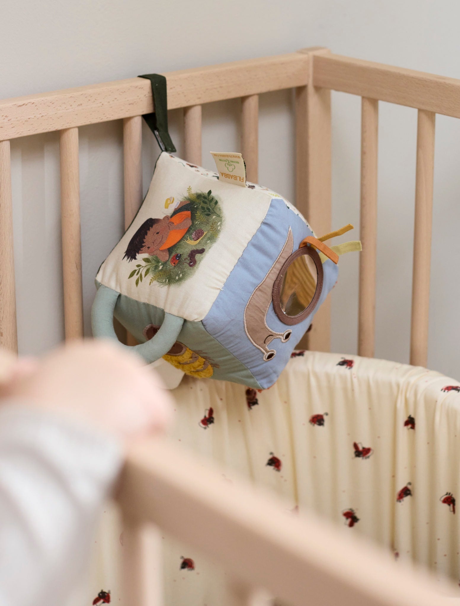 Aktivnosna kocka - Mala čuda - Mini Bambini