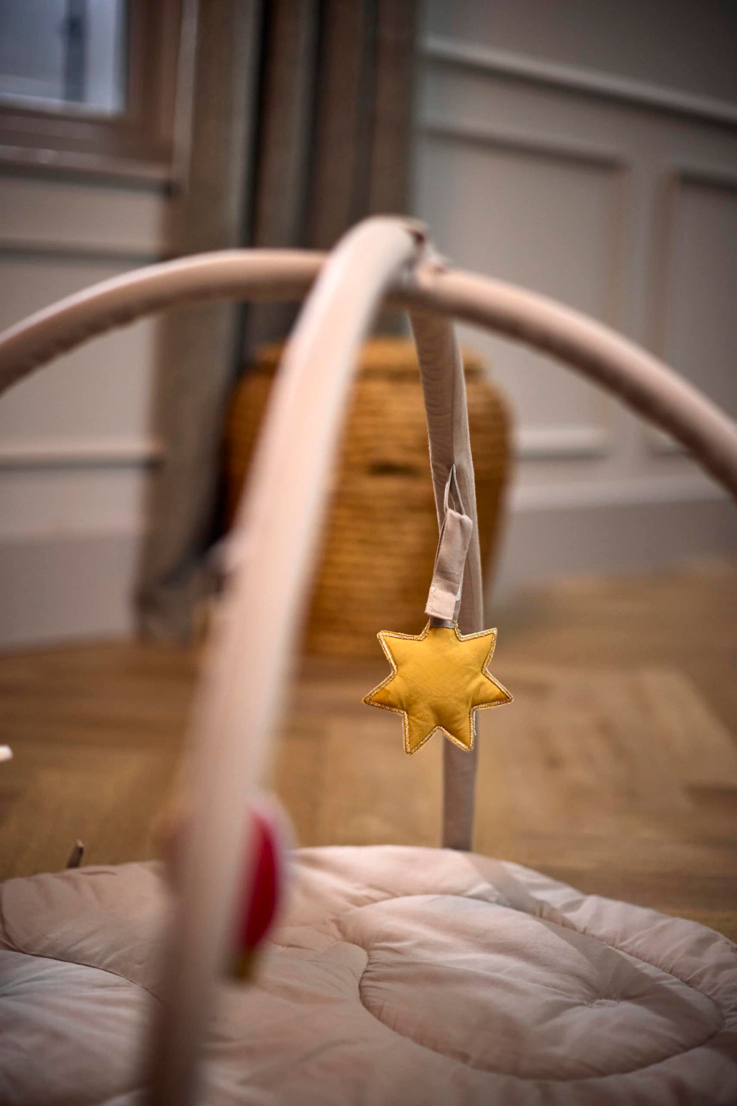 Senzorne igračke za bebe 3 kom "Pospani avanturisti" - Mini Bambini