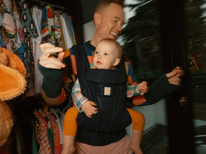 Ergonomska kengur nosiljka Ergobaby Omni Deluxe Mesh - Midnight Blue - Mini Bambini