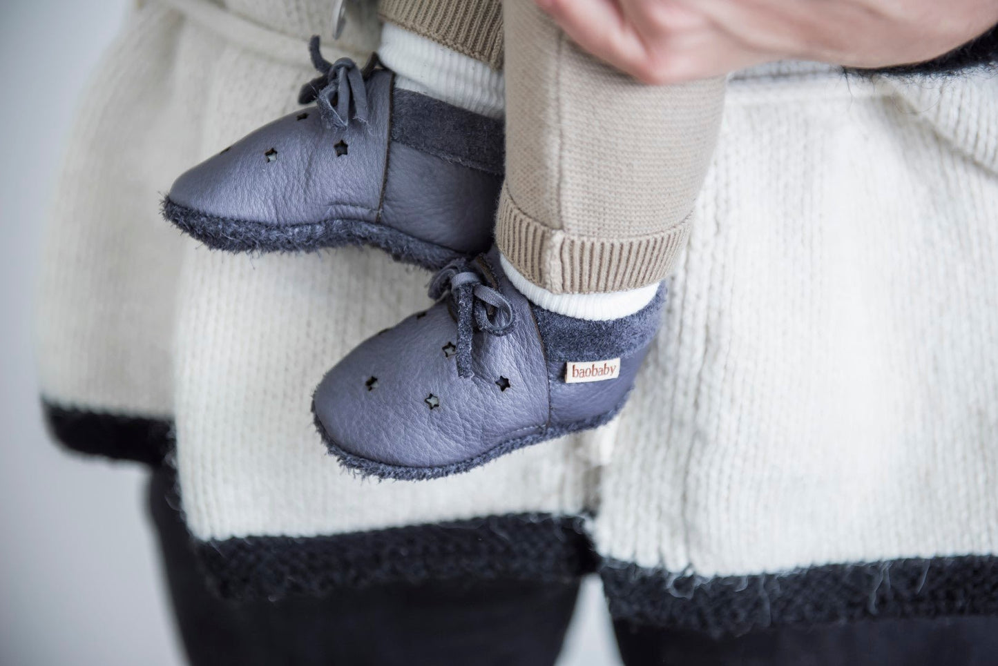 Kožne sandalice Baobaby - Stars grey - Mini Bambini