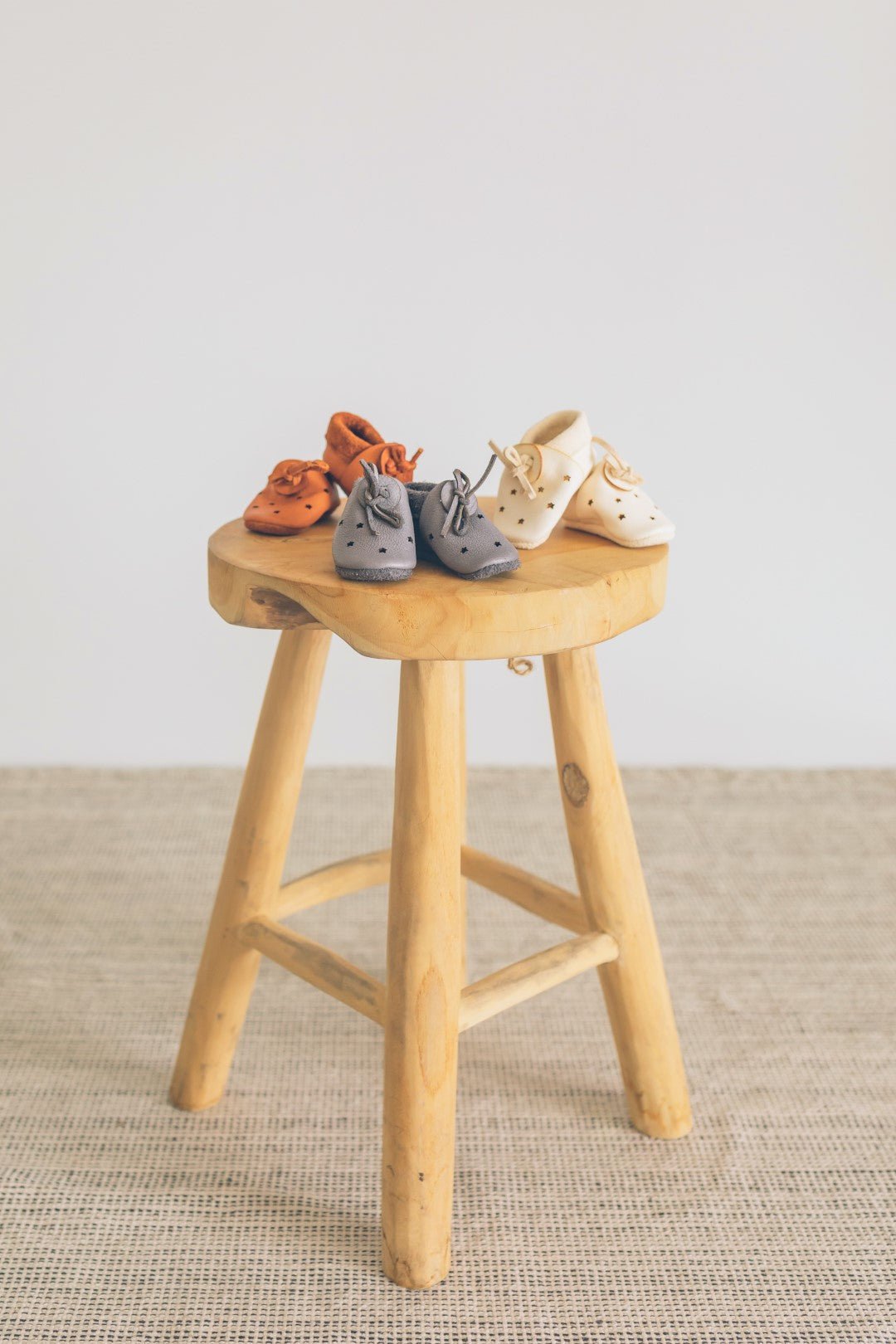 Kožne sandalice Baobaby - Stars grey - Mini Bambini
