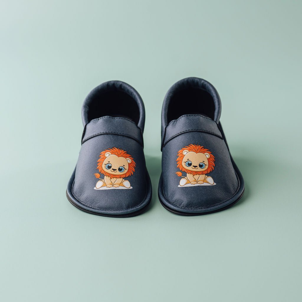 Papuče Snugi KickUP - Little Lion - Mini Bambini