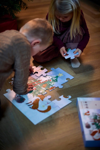 Puzle 30 kom (45x45cm) - Zabava u zimskoj šumi - Mini Bambini